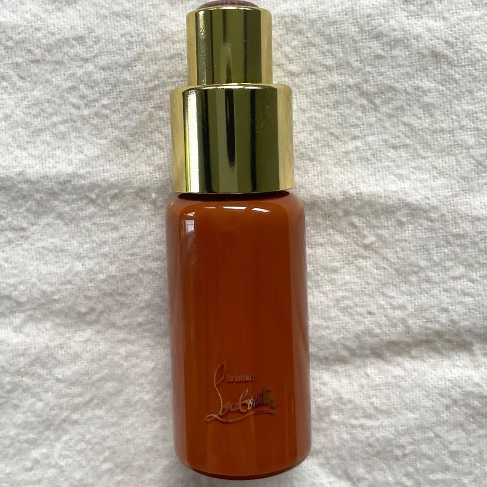 Christian Louboutin Le Fluide Fond de Teint Foundation in Henna Nude 70W
